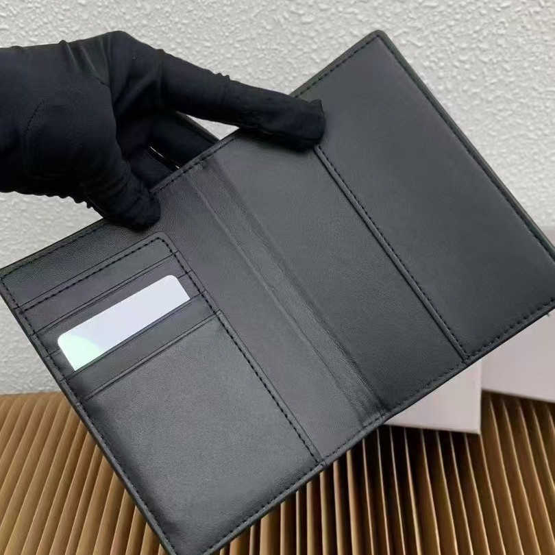 New Paris Document Passport Leather Wallet INS Travel Blogger Same Style Multi Functional Card Holder Passports wallets