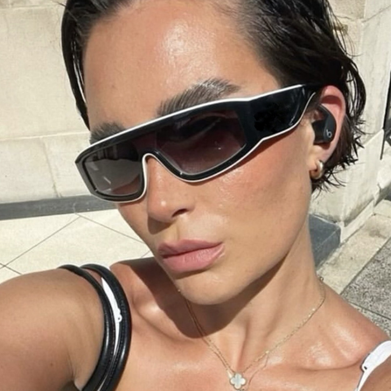 2025 Trendy Cat Eye Two Tone Sunglasses for Women Stylish UV Protection Shades