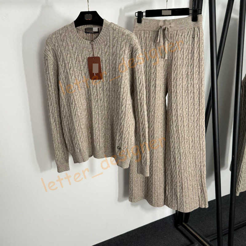 Designer Women's Tracksuits 2025 Autumn Winter High-end two piece set Knitted Cable Knit Sweater High-waisted Casual Knitted Wide-leg Pants