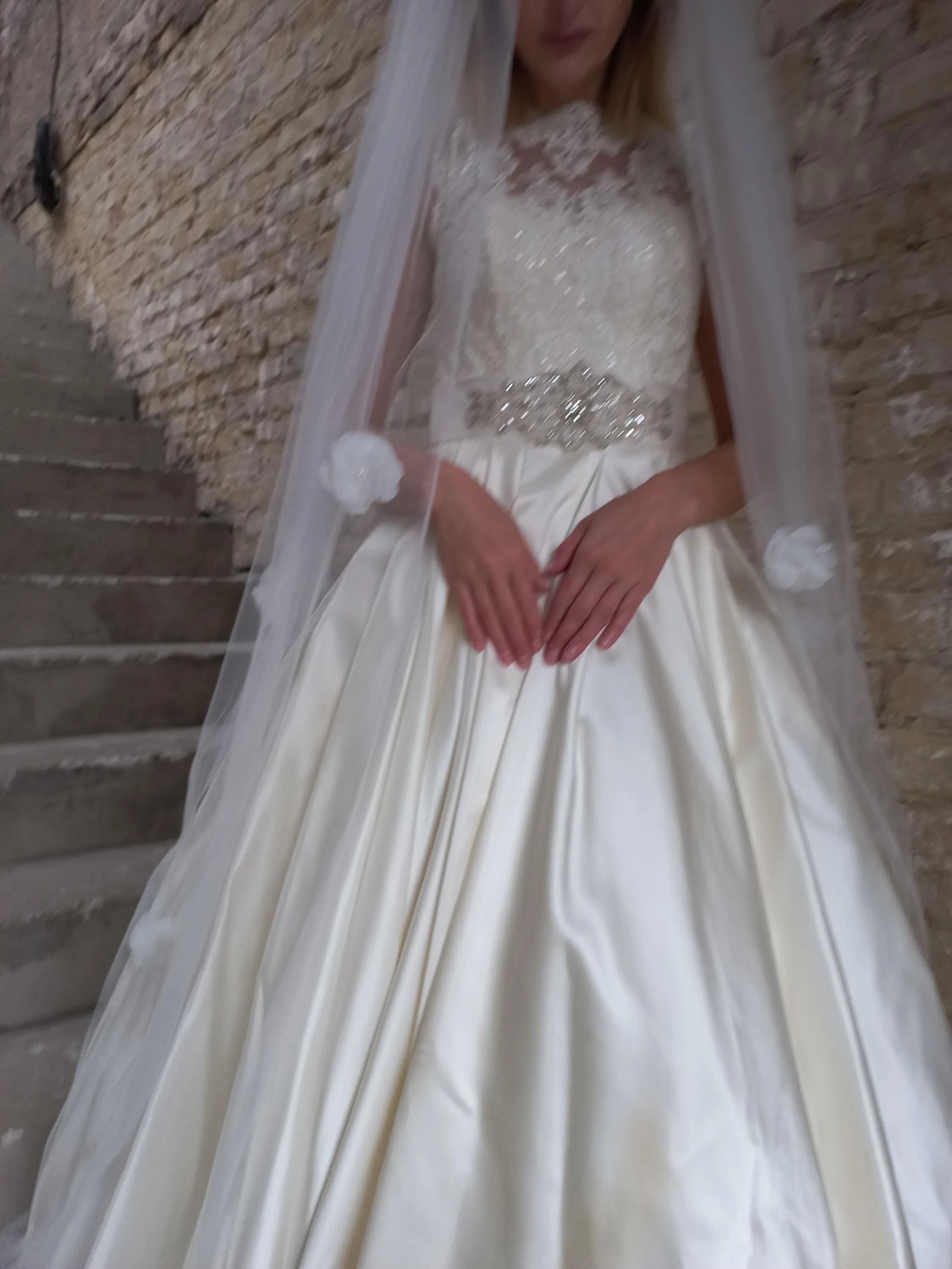 Fashion Wedding Veil 3M Royal Bridal Veil with Comb 3D Flowers Handmade Long Special Cut Veil White Ivory Wedding Accessories