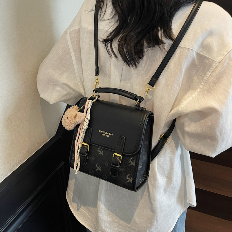 New Commuter Backpack For Women Luxury Bag Fashionable Light Luxury Niche Single Designer Free Delivery To Your Door Shoulder Crossbody Bag College St