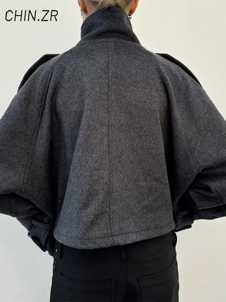 Elegant Womens Cropped Woolen Coats Loose Stand Collar Single Breasted Pocket Female Coat 2025 Autumn Winter Lady Warm Outwear 250826