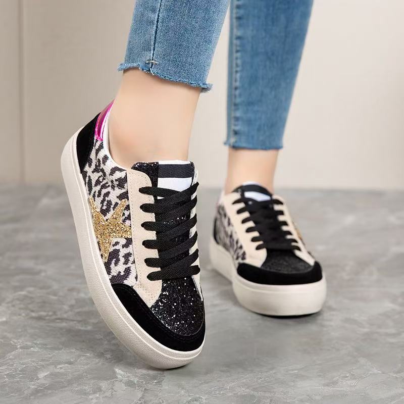 2025 Autumn New Lightweight Board Shoes, Anti Slip Soft Sole, Women'S Thick Sole Casual Shoes, Fashionable Star White Shoes