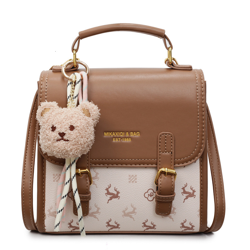 New Commuter Backpack For Women Luxury Bag Fashionable Light Luxury Niche Single Designer Free Delivery To Your Door Shoulder Crossbody Bag College St