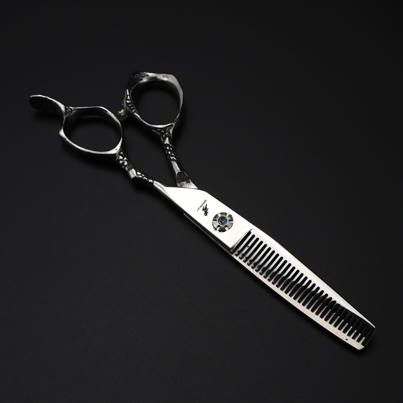 6.0 Inch Small Dragon Handle Naisen Hairdressing Scissors Haircut Scissors Flat Scissors Bangs Scissors Thinning Scissors 240621