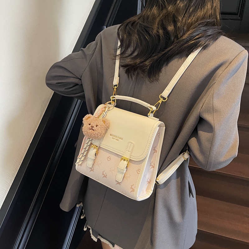 New Commuter Backpack For Women Luxury Bag Fashionable Light Luxury Niche Single Designer Free Delivery To Your Door Shoulder Crossbody Bag College St
