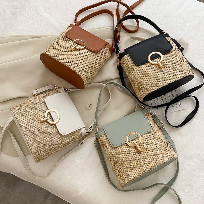 Designer Bag Free Delivery 2025 New Luxury Bag Style Personality Handheld Straw Beach Bag Casual Simple Versatile Lock Shoulder Crossbody Bag