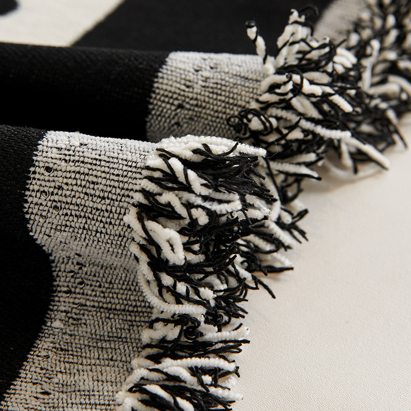 Designer Vintage French Style Chenille Sofa Cover Luxury Full Coverage for All Seasons, Luxury High-End Sofa Protector Slipcover