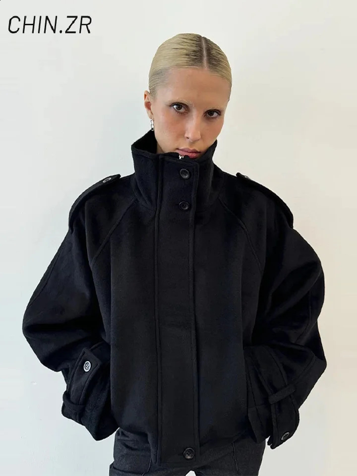 Elegant Womens Cropped Woolen Coats Loose Stand Collar Single Breasted Pocket Female Coat 2025 Autumn Winter Lady Warm Outwear 250826