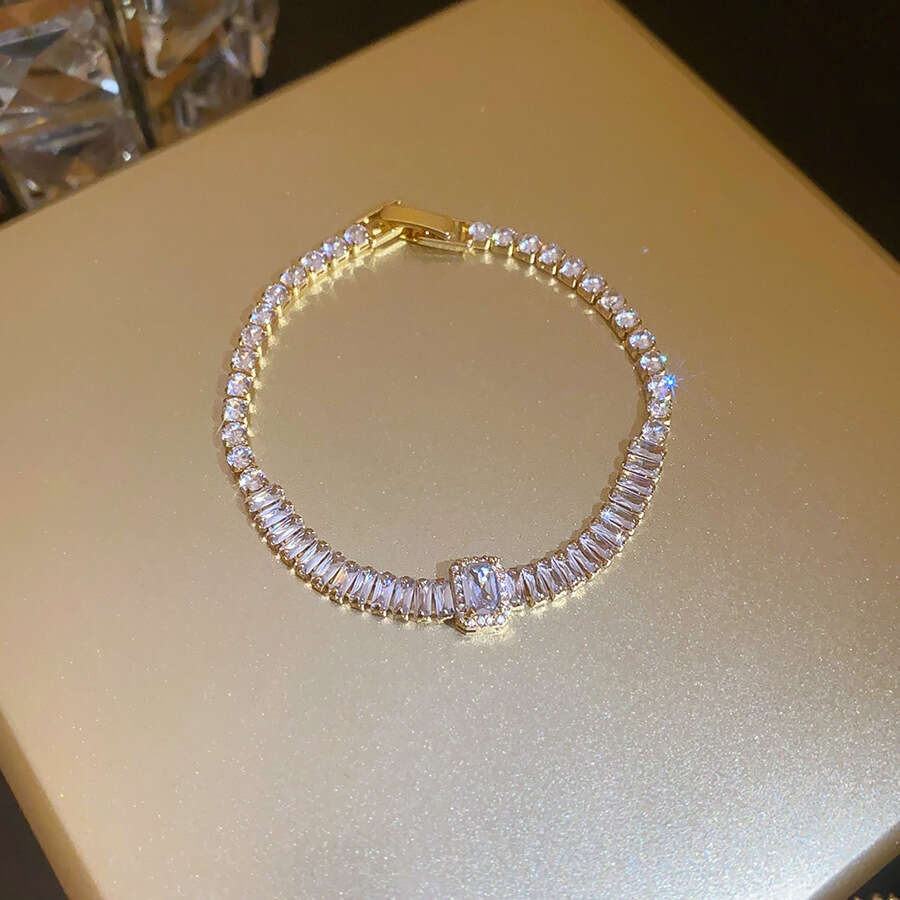 Luxury Designer For Women 4-leaf Clover Bracelet Single row tennis Chain Gold Zircon Shell Diamond Pullout High-End Versatile Commuter designer bracel - view 8