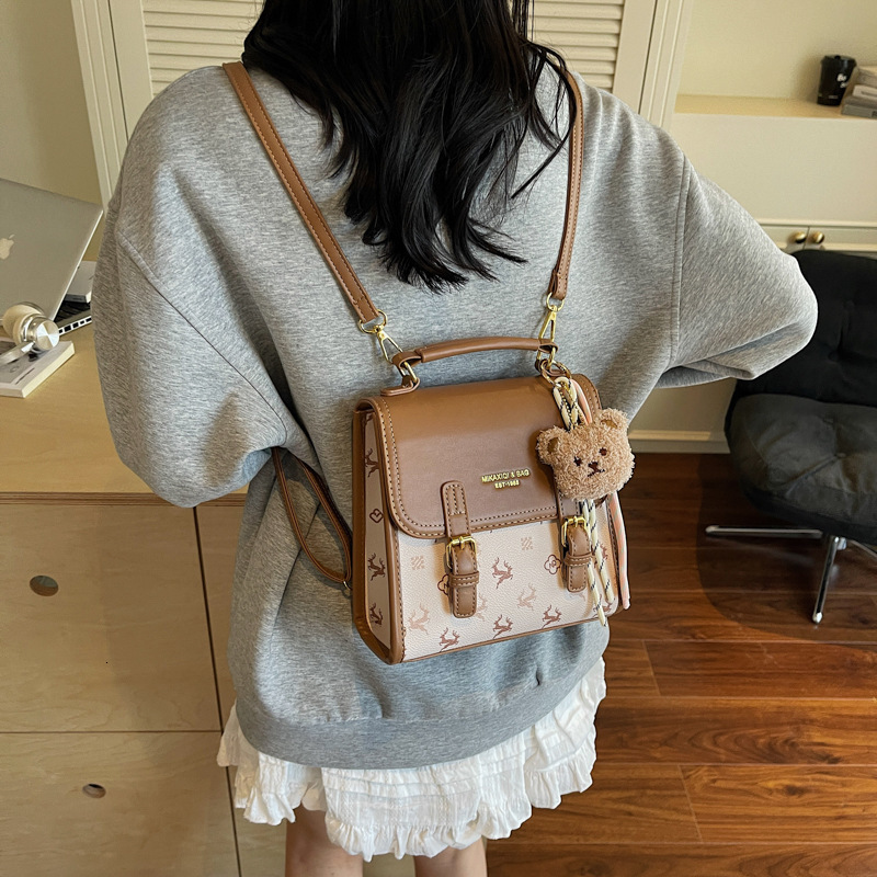 New Commuter Backpack For Women Luxury Bag Fashionable Light Luxury Niche Single Designer Free Delivery To Your Door Shoulder Crossbody Bag College St