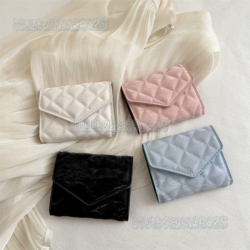 Mini Coin Purse Small Bag for Women 2025 Autumn Winter New Stylish Womens Quilted Embroidery Small Square Bag Trendy Womens Bag H250827