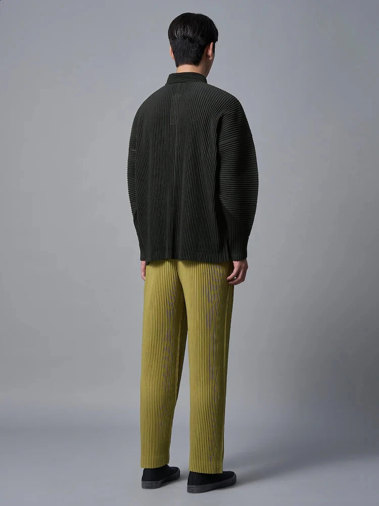 Miyake Plisse Lapel Top Polo T Shirt For Men Pleated Long Sleeve Polo Shirt Loose Retro Fashion Streetwear 250827