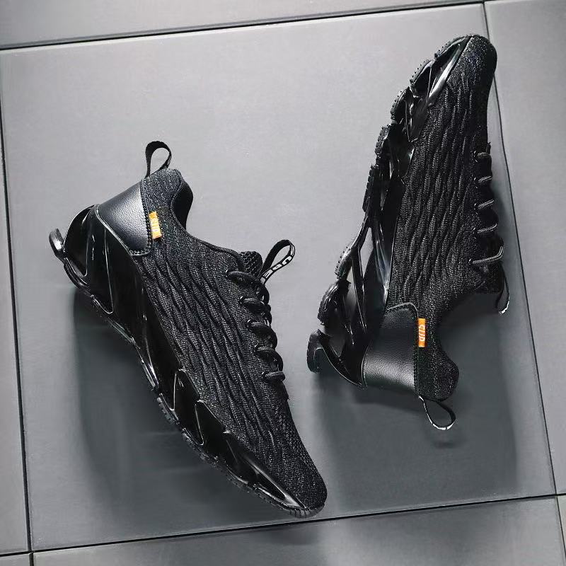 Mens with hot mesh surface comfortable breathable sports shoes thick sole shock-absorbing and anti-collision running shoesC250410