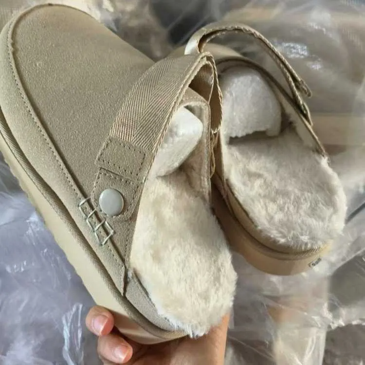 Free Shipping New Designer Slippers For Womans Mens high quality Sandals Lady Slider Summer Hot Fashion Slides Men Outdoor Woman Shoes