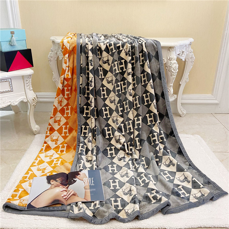 Light Luxury Series Double Layer AB Version Cloud Mink Milk Composite Lunch Break Cover Coral Velvet Air Conditioning Blanket ddmythur