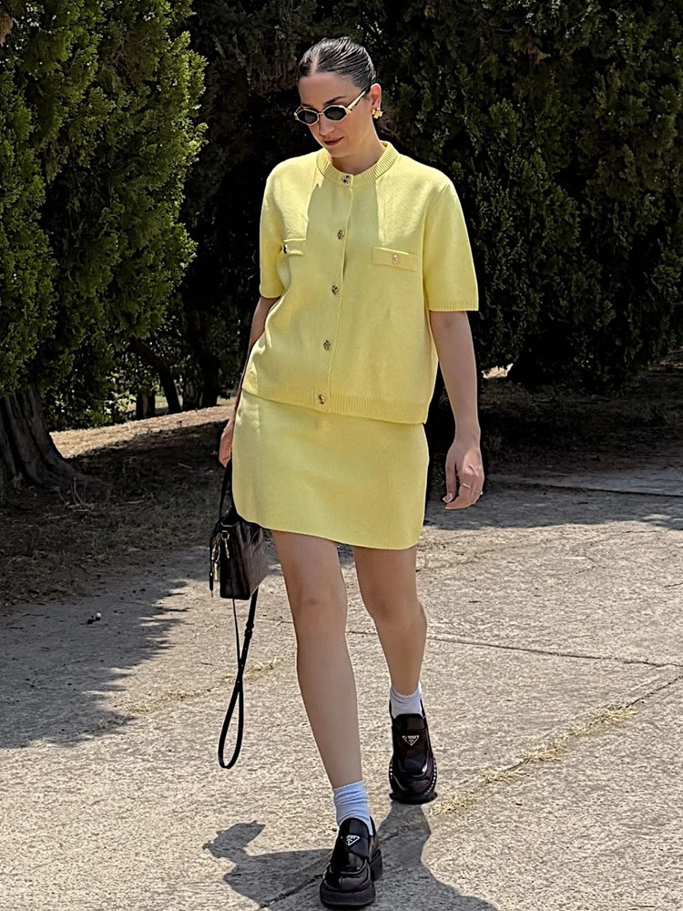 Fashion Butter Yellow Knitted Cardigan Short Skirts Sets For Women Single Breasted Oneck Sweater Mini Skirt Street Chic Outfits 250827