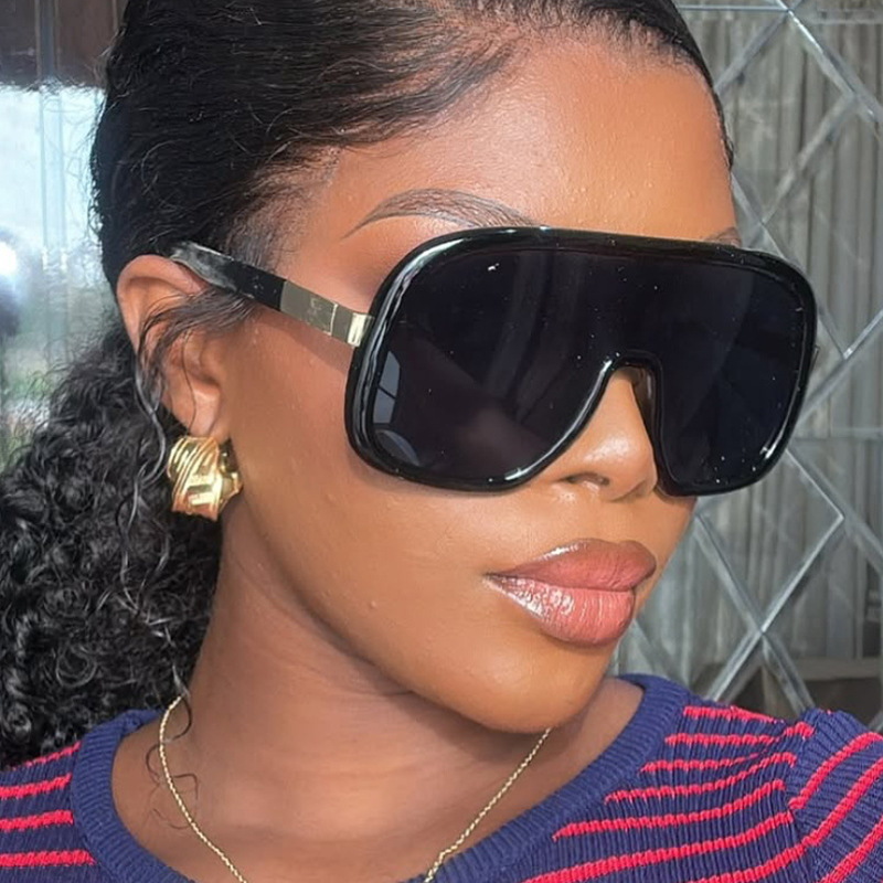 2025 Over sized Double Bridge Sunglasses for Women Fashionable UV 400 Protection Shield Shades