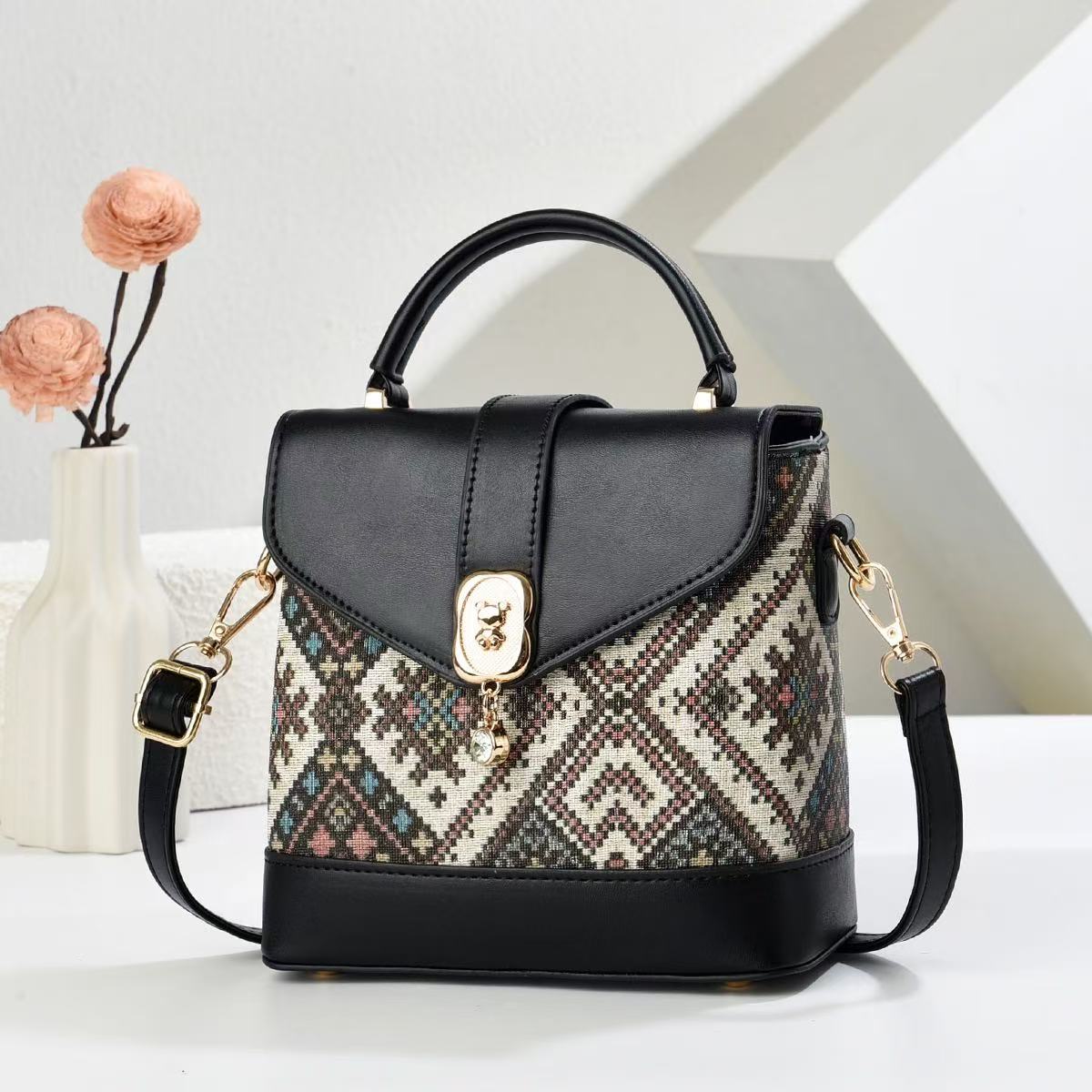Designer Cross Body Bags Fashionable Bucket Shoulder Handbag - Casual Chic Crossbody Bag for Women, Lightweight Everyday Purse