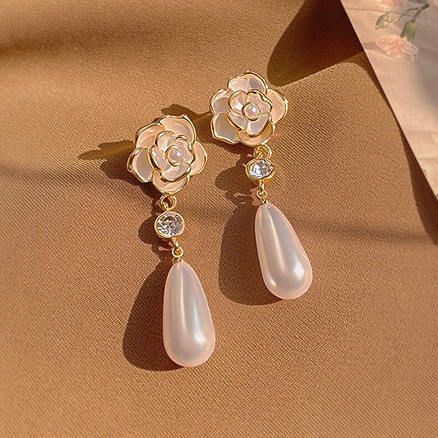 Designer Earrings Jewelry Jewellery Korean Influencer Minimalist Camellia Pearl Earrings Women Cool Niche Vintage S925 Sterling Silver Post Earrings E