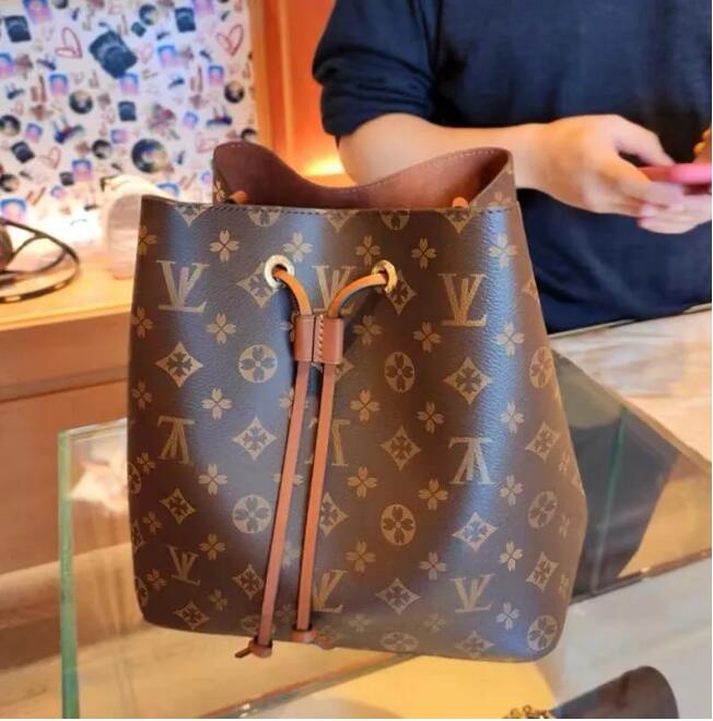 Designer totes bag luxury for women shoulder bags leather Cross body message bag shopping bag handbags beach purses Clutch bags Single Purse