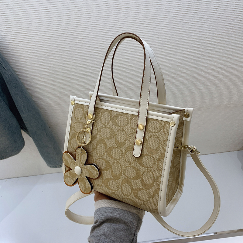 Ladies' retro high-end texture broadband shoulder bag, casual versatile crossbody bag, high-end texture commuting leisure bag, shopping bag, new 
