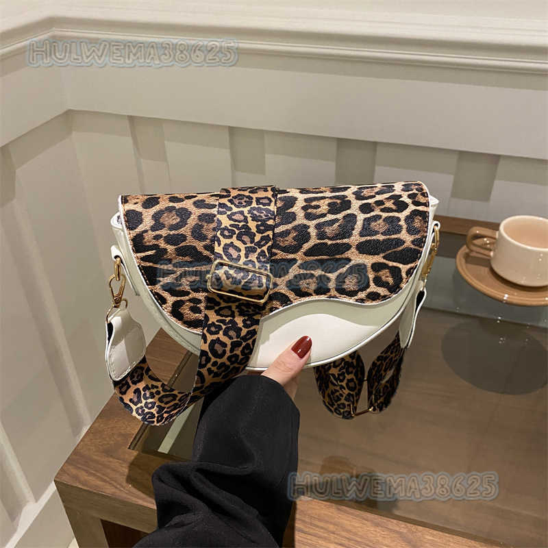 Spliced Design Simple Style Trendy Casual Winter Large Capacity Wide Shoulder Strap Leopard Print Single Shoulder Crossbody Saddle Bag for Women H2508