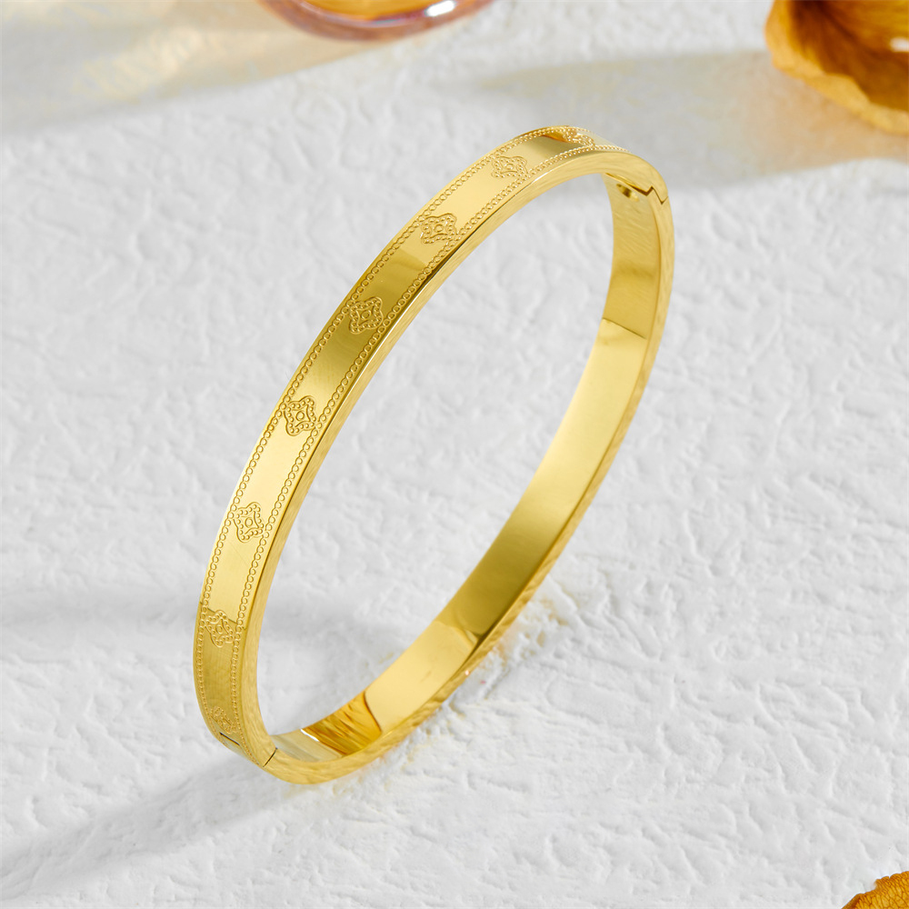 European and American fashion bracelets for women, lucky four-leaf clover bracelet, 18K gold-plated stainless steel, luxury designer wedding bracelet