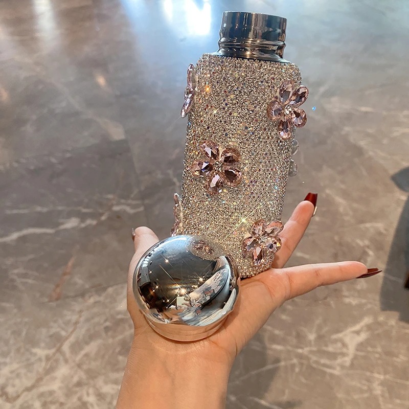 Designer Stainless Steel Portable Thermos Bottle for Women Luxury Five-petaled Flowers Rhinestone Vacuum Flask Hot and Cold Water Kettle 220ml