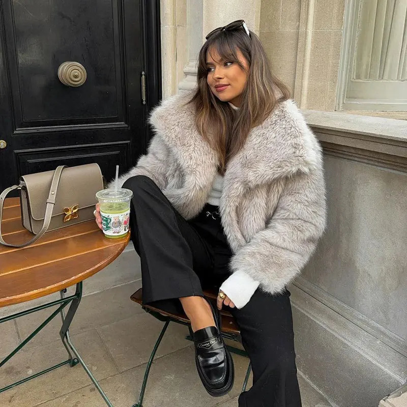 2025 Autumn and Winter Faux Fur Jacket Womens Loose Longsleeved Coat Toka Fox Fur250827