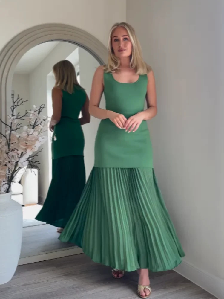 Chic Green Knitted Patchwork Pleated Midi Dress For Women Holiday Sleeveless Oneck Party Long Dress Evening Aline Vestidos 250828