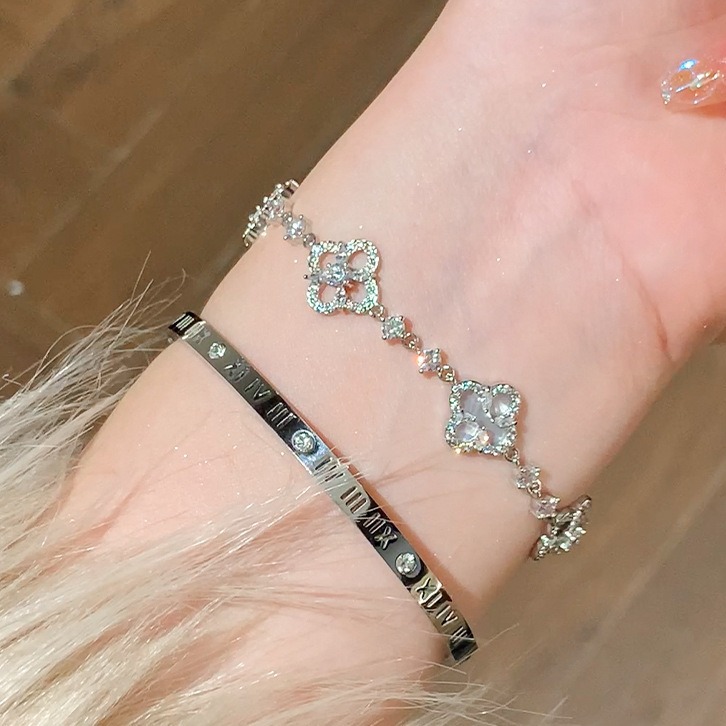 Silver - Toned Clover - Shaped Bracelet, CZ - Encrusted & Sparkling Accents, Timeless Elegance for Daily or Sophisticated Looks, Dainty Jewelry Access