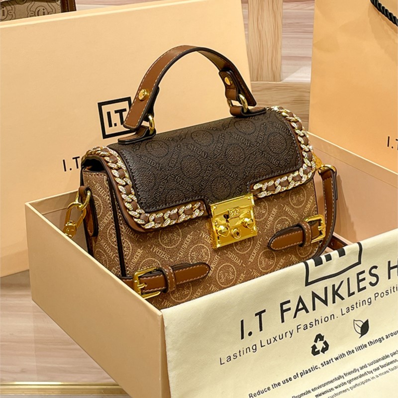 womens handbag light luxury brand handbag new 2025 autumn winter high grade genuine leather shoulder bag designer crossbody bag