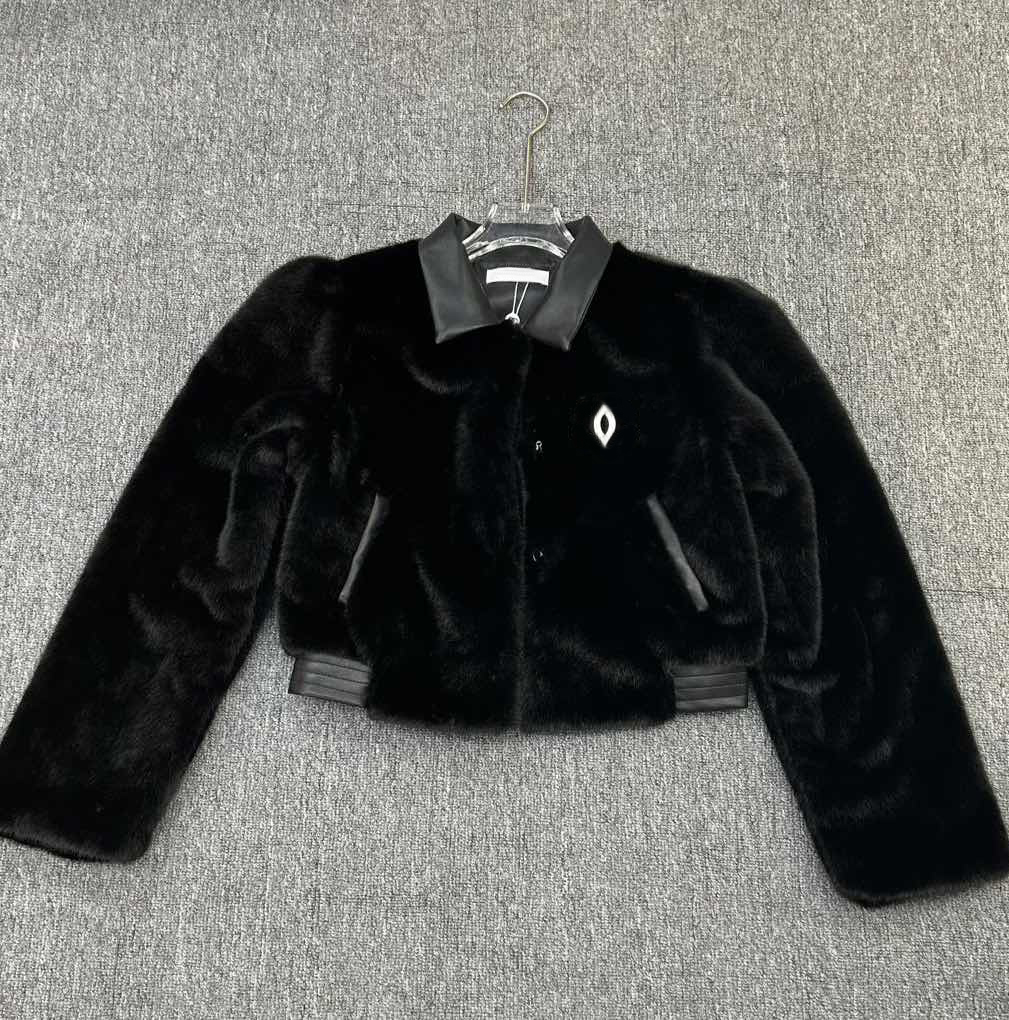 Women's fur coat designer short jacket fashion parkas winter classic pattern embroidery outdoor warm windproof coat size S-L 2467
