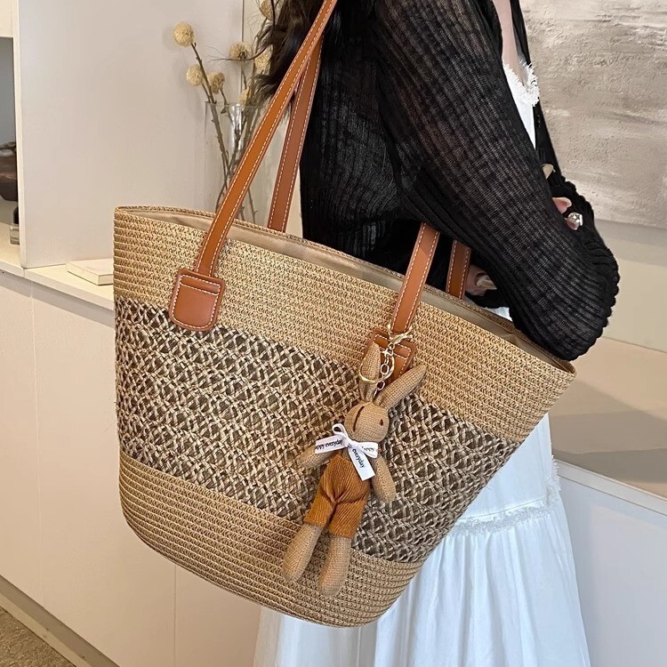 Autumn New Women s Shoulder Bag Fashion Vacation Style Basket Weaving Women s Beach Grass Bag Versatile Large Capacity Commuter Bag Autumn New Designe