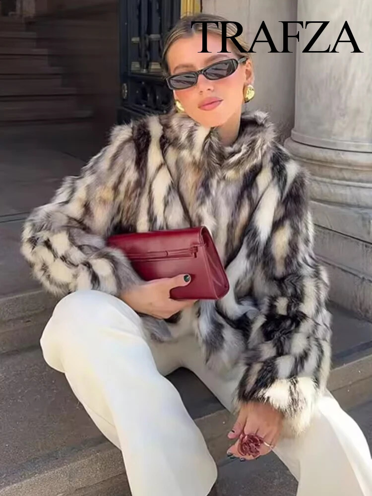TRAFZA Women Winter Fashion Multicolor Faux Fur Effect Casual Coat Woman Elegant Long Sleeves Button Warm Short Jacket Mujer 250827