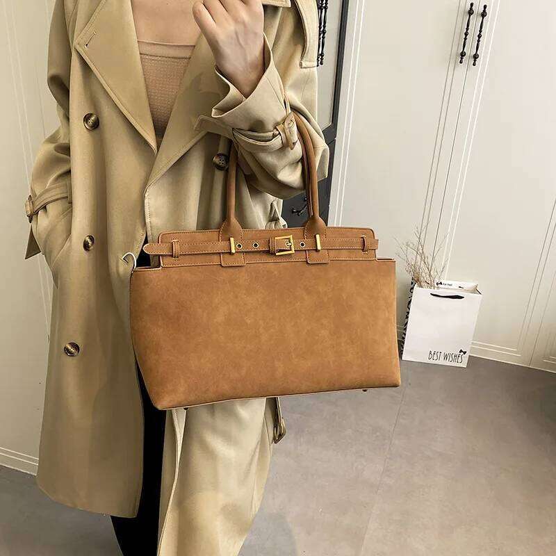 Portable Shoulder Tote Fashionable Casual Women's Bag, Large Capacity, Korean Version, Commuting To Work, Niche