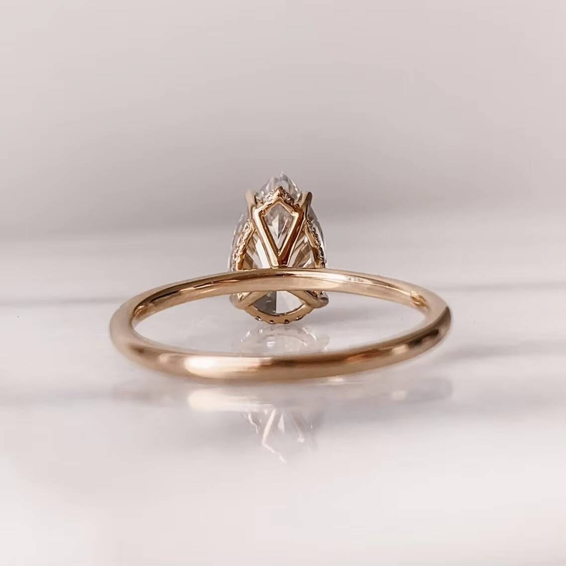 10k Solid Gold 2.5CT High Quality Pear Cut Moissanite Diamond Rose Gold Engagement Rings