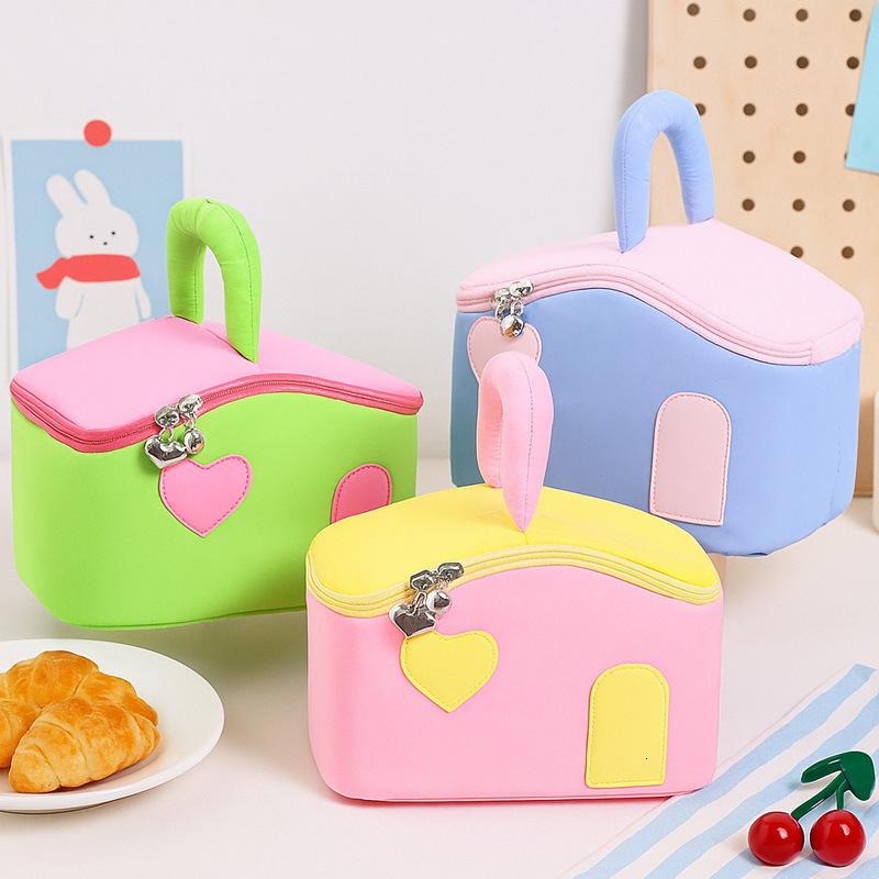 2025 autumn new color elegant blocked cabin makeup bag niche lightweight cute large bag capacity women s cosmetics storage bag travel grooming bag des