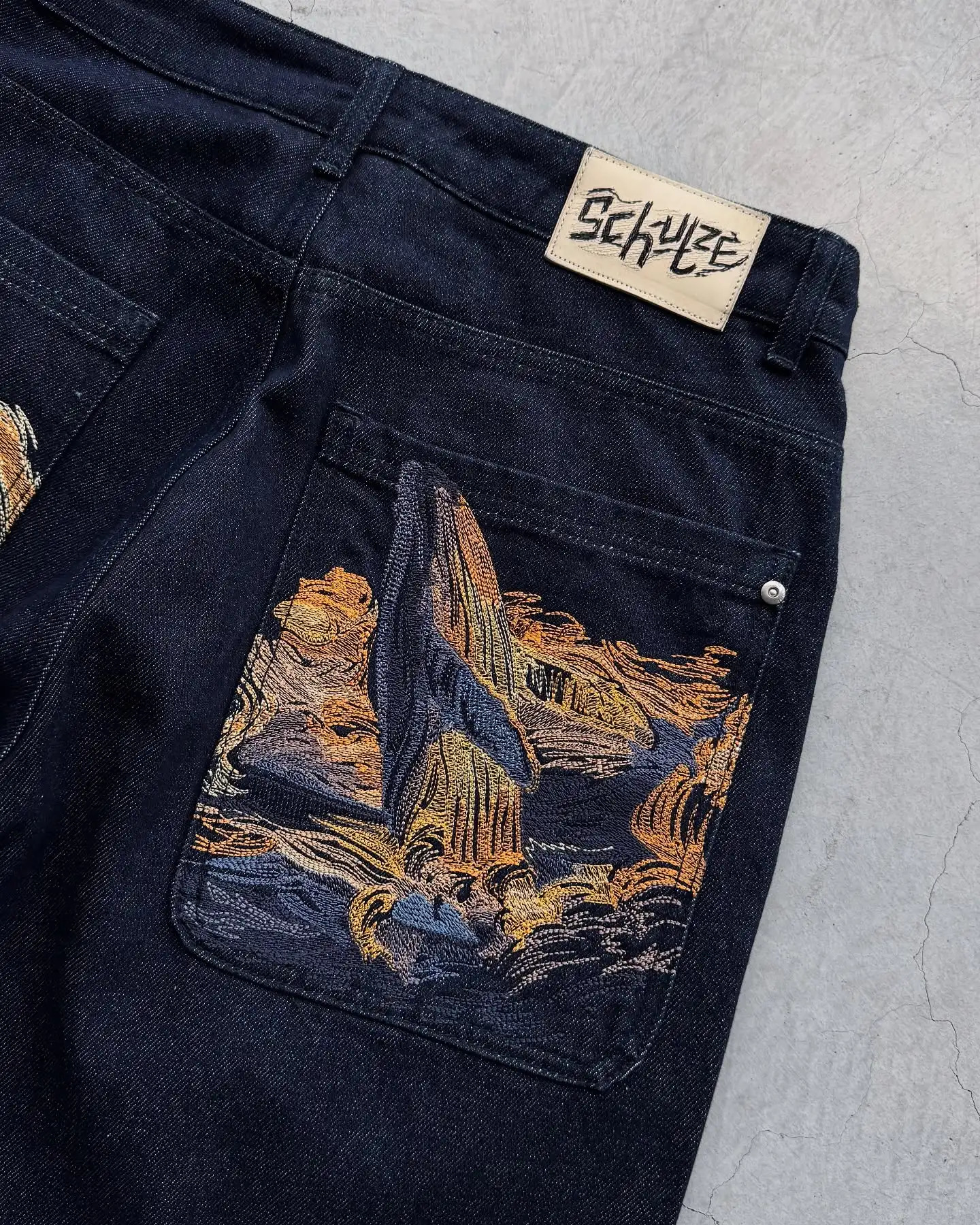 Streetwear Vintage Denim Shorts Y2K Men Women Hip Hop Cartoon Pocket Embroidery Baggy Shorts Over The Knee Pants Casual Shorts 250827