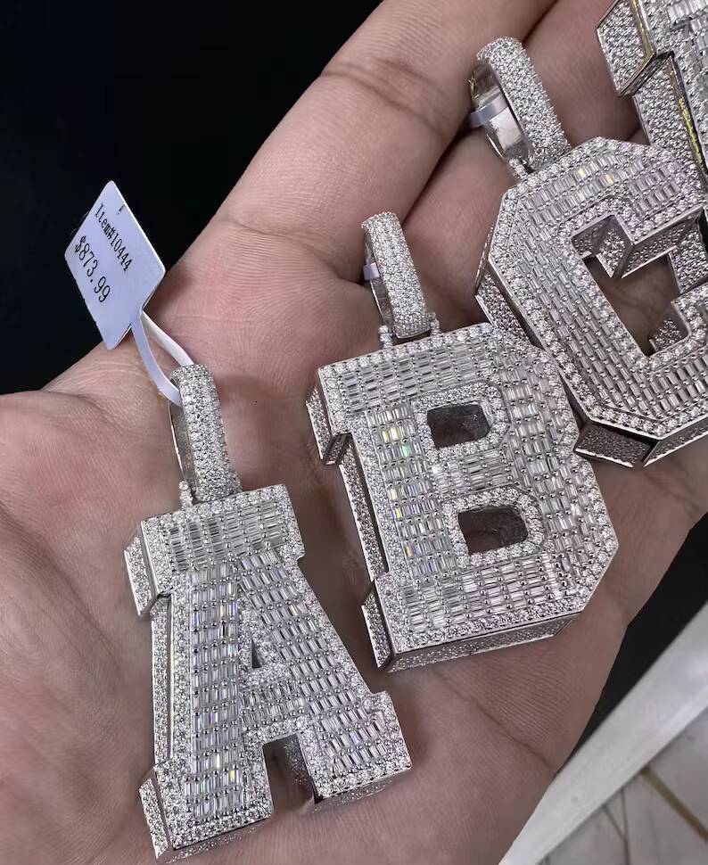 Luxury Diamond Necklace with Initial Alphabet Pendant Iced Jewelry Moissanite VVSD Color Personalized Custom for Party Occasions