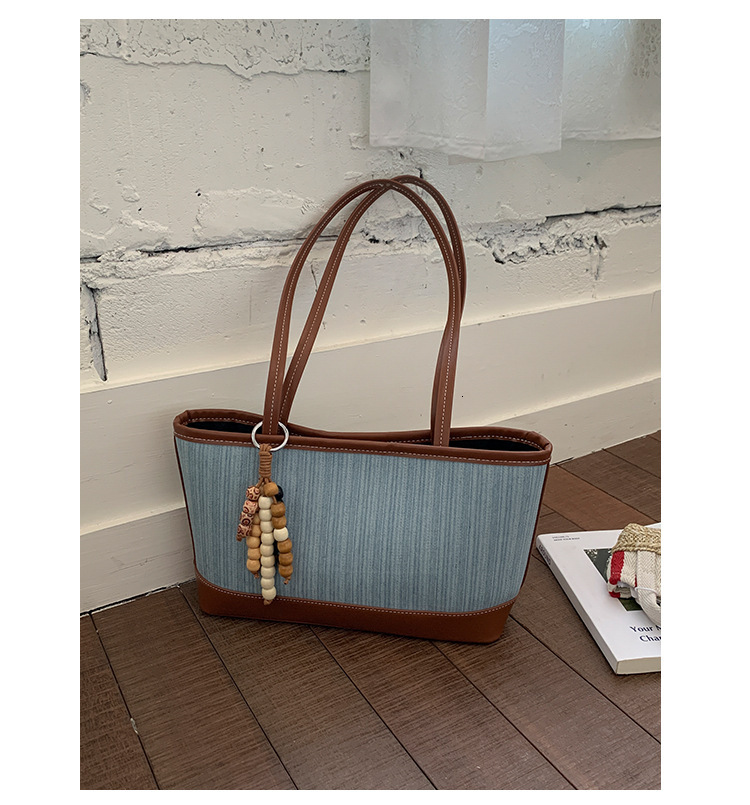 Autumn New Women s Shoulder Bag Retro Style Women s Underarm Commuter Bag New Denim Large Capacity Handbag Autumn New Designer Bag