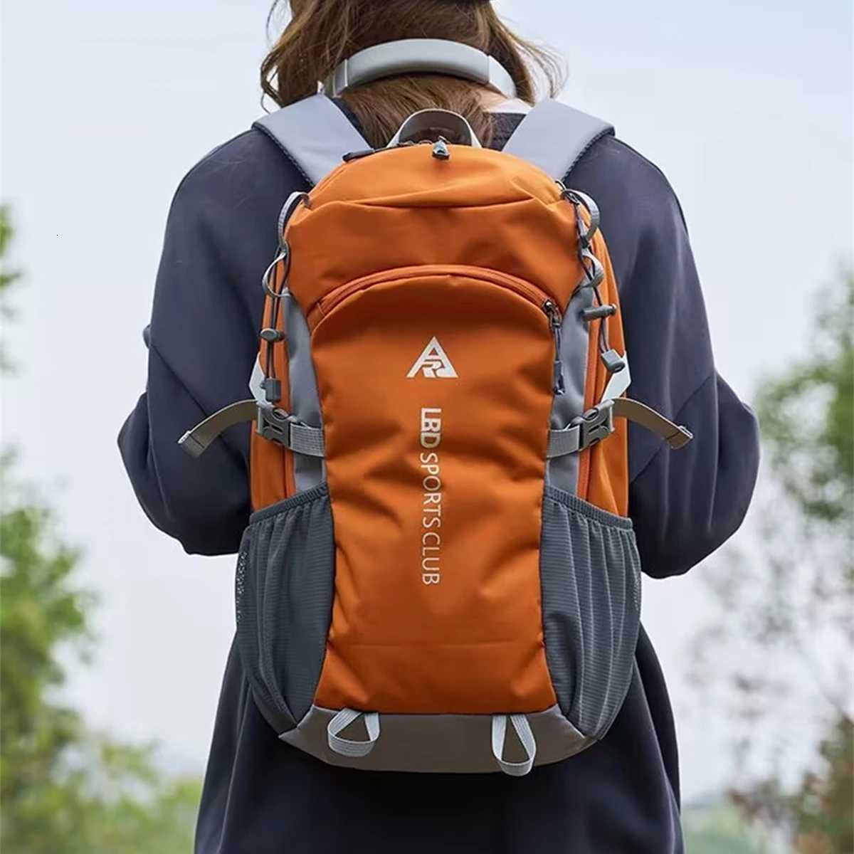 Nev Outdoor Hiking Bag Lightweight Climb Bags Mens and Womens Shoulder Bag Sports Bag isure Travel pack Largeacity Y250828