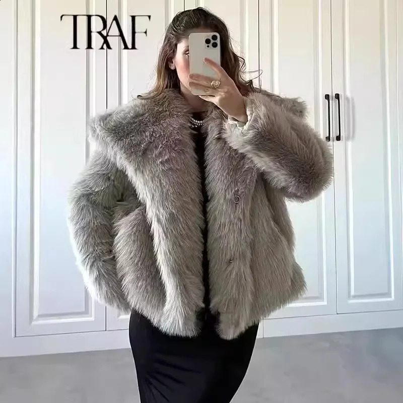 2025 Autumn and Winter Faux Fur Jacket Womens Loose Longsleeved Coat Toka Fox Fur250827