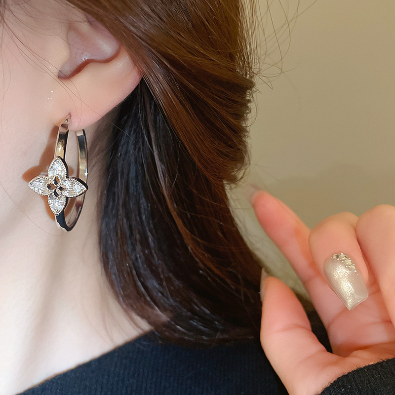 Silver - Toned Floral Hoop Earrings, CZ - Encrusted Flower Detail, Elegant Radiance for Daily or Polished Looks, Graceful Jewelry Accessory