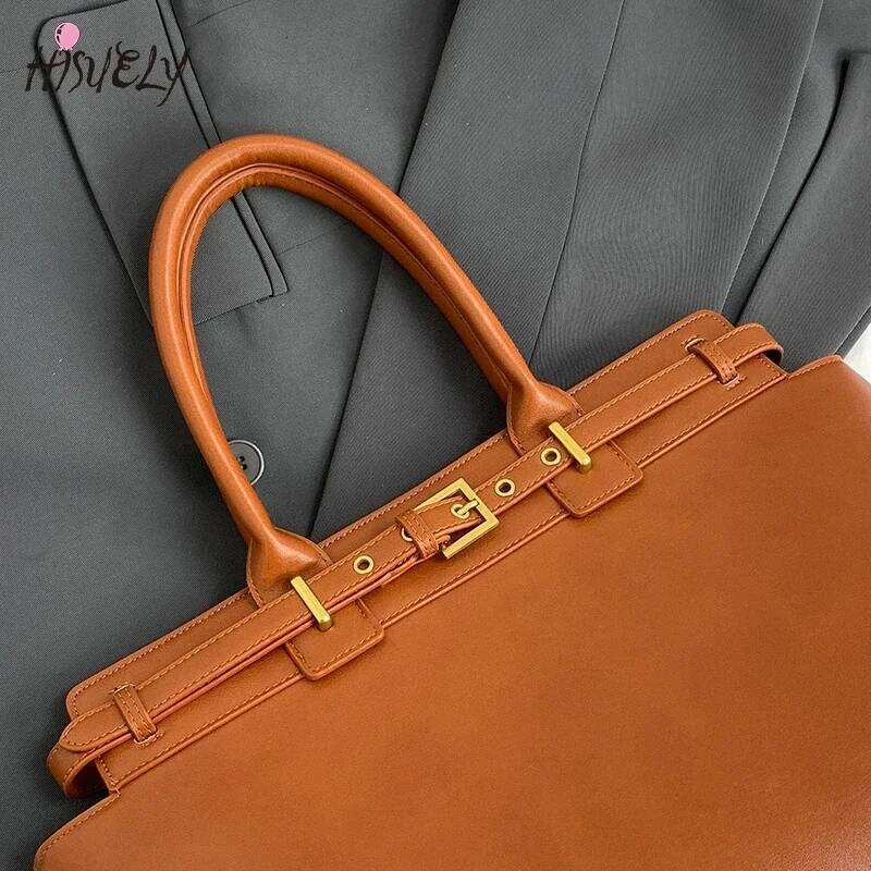 2025 Large Size Women Top-Handle Bags Retro Pure Color Big Capacity Shopping Totes Winter Latest Trendy Designer Handbags