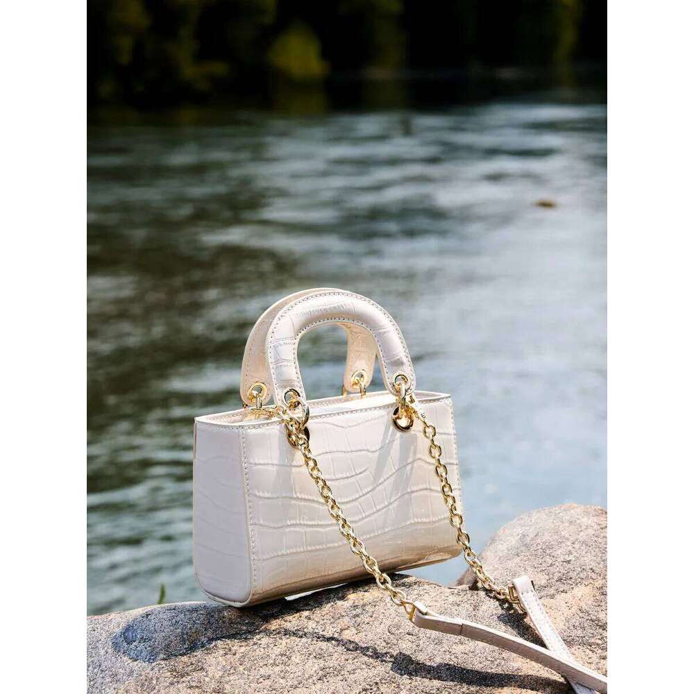 YANATARI Genuine Leather Woman Shoulder Handbags Crossbody Bags Designer Minimalism White Mini Square Bag