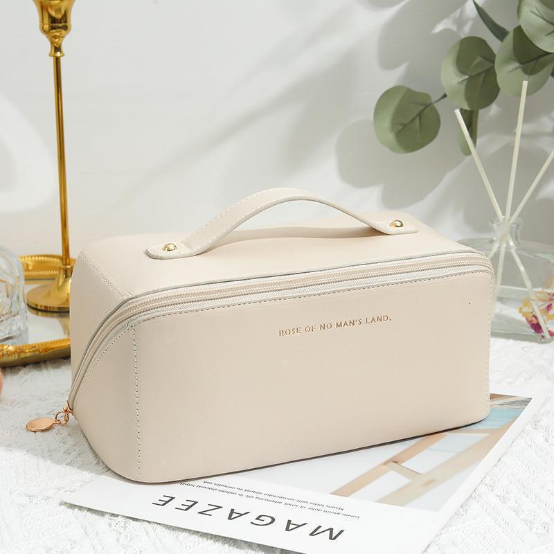 2025 Autumn New Makeup Bag Lightweight Women s Large Capacity Simple Portable bag elegant Bag Travel Supplies Storage Designer Handbag