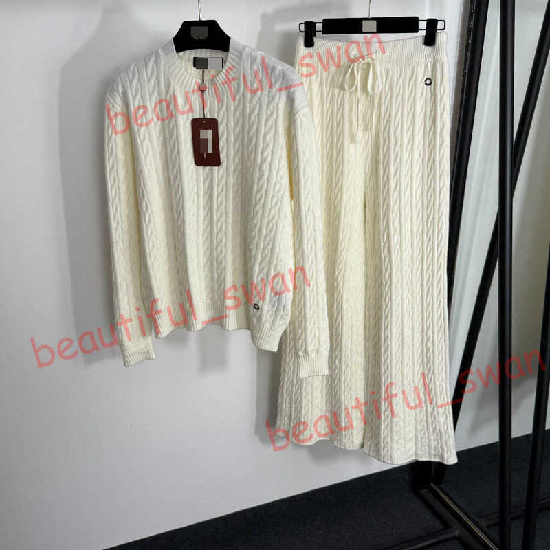 Designer Women's Tracksuits 2025 Autumn Winter High-end Knitted Sweater High-waisted Casual Knitted Wide-leg Pants Women Sweater Outft Suits Two Piece set