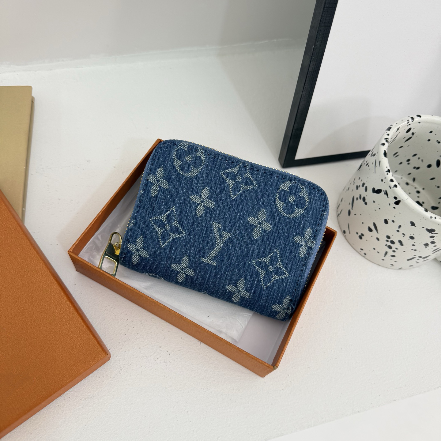 Trendy Denim Cherry Printed Wallet, Secure Zipper Eye - catching Pattern, Durable Material Playful Design,Perfect Organizing Finance, Suited for Commutes &